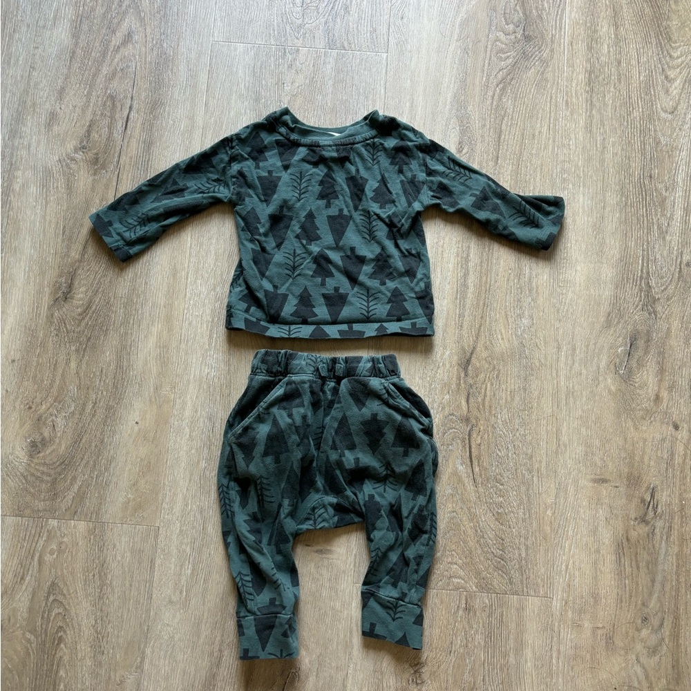 Christmas Tree Holiday Pajama Set 75cm 12-18 months by Hanna Anderson